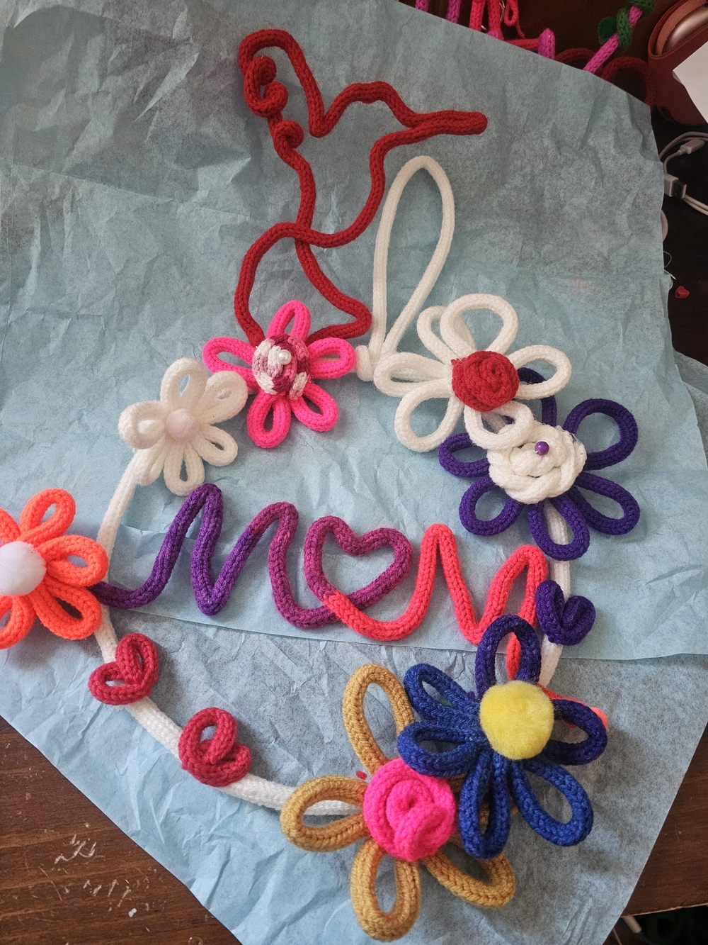 Handmade Wire Wreath - Picture 9 of 14